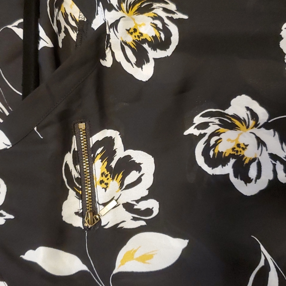 Maurices Floral Popover Blouse - Picture 7 of 8